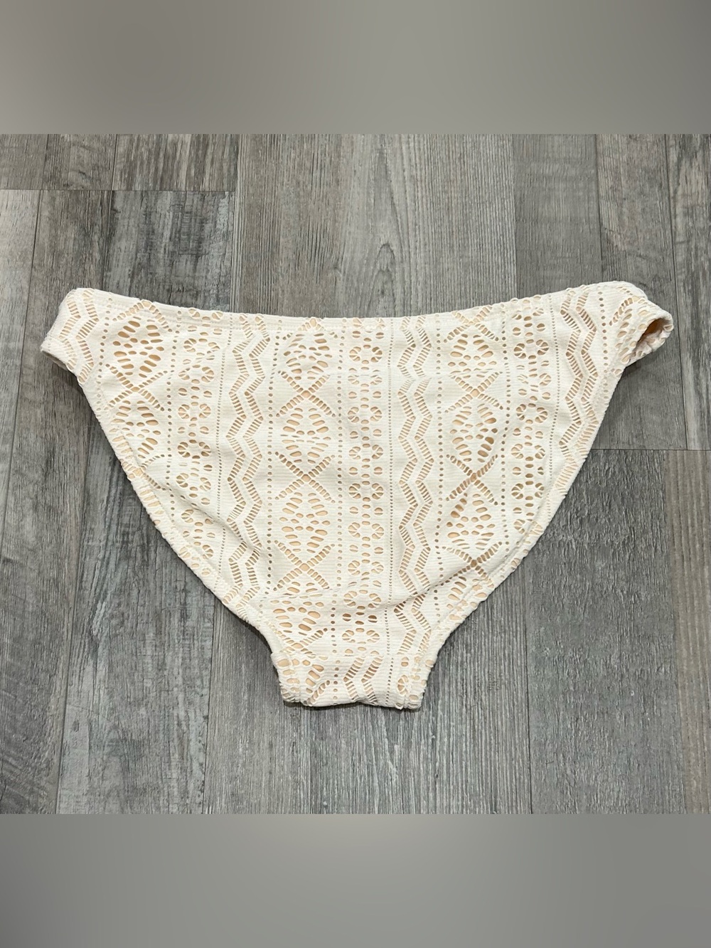 Xhilaration Crocheted Bikini Bottom - Picture 3 of 3